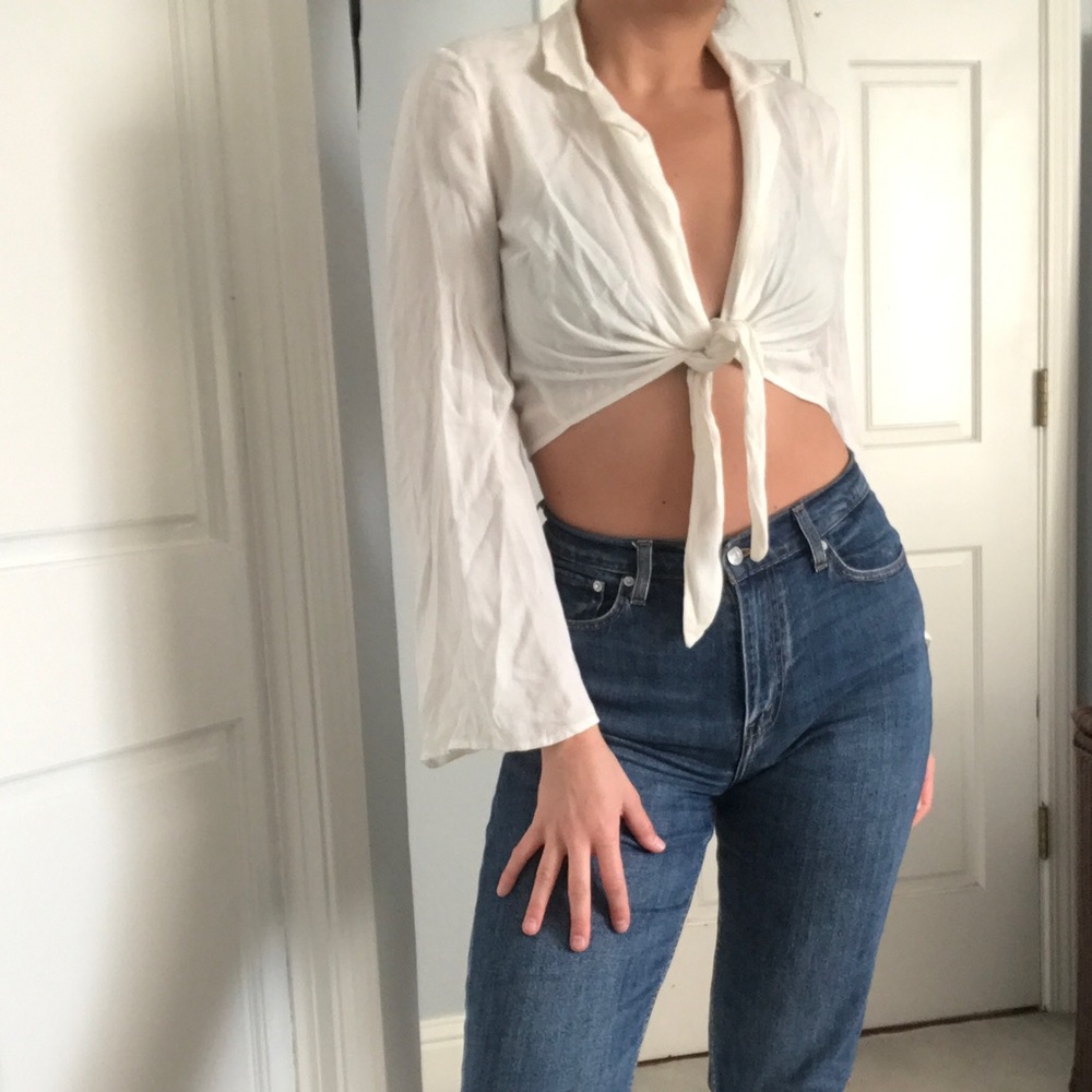 White tied crop top